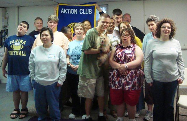 aktion_club_group_photo_with_chip